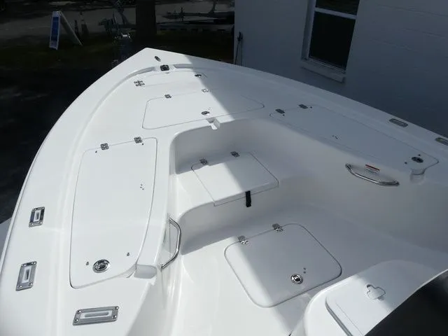 Slide: The Image of Sea Pro 230 DLX BAY 2026 - 16