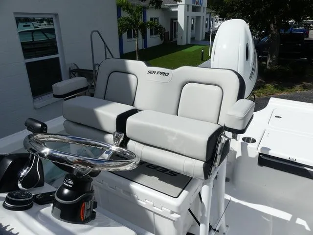 Slide: The Image of Sea Pro 230 DLX BAY 2026 - 7