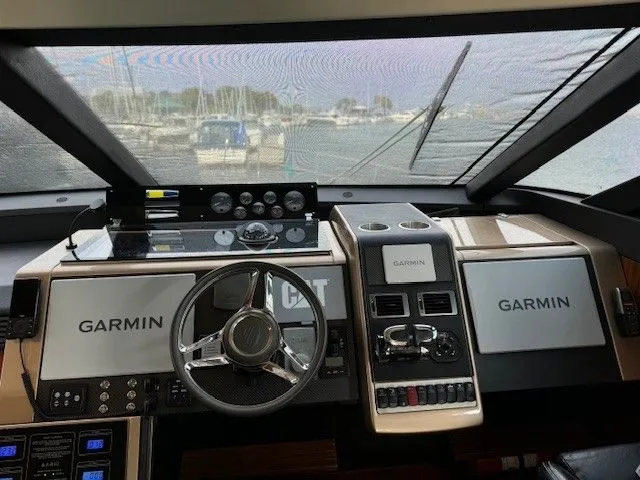 Slide: The Image of Fairline Squadron 65 2011 - 22