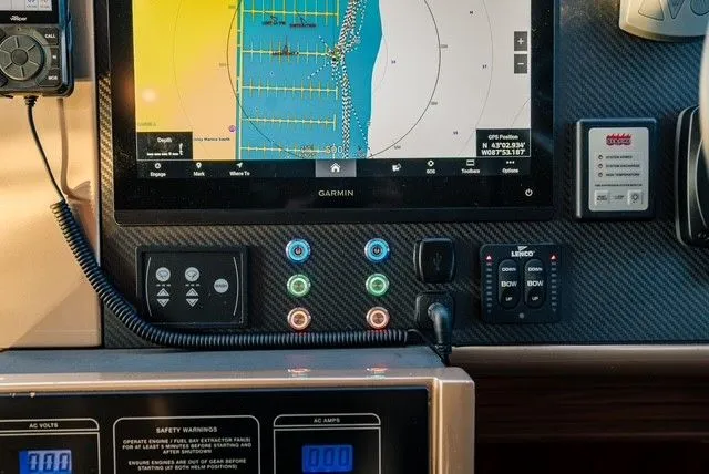 Slide: The Image of Fairline Squadron 65 2011 - 24