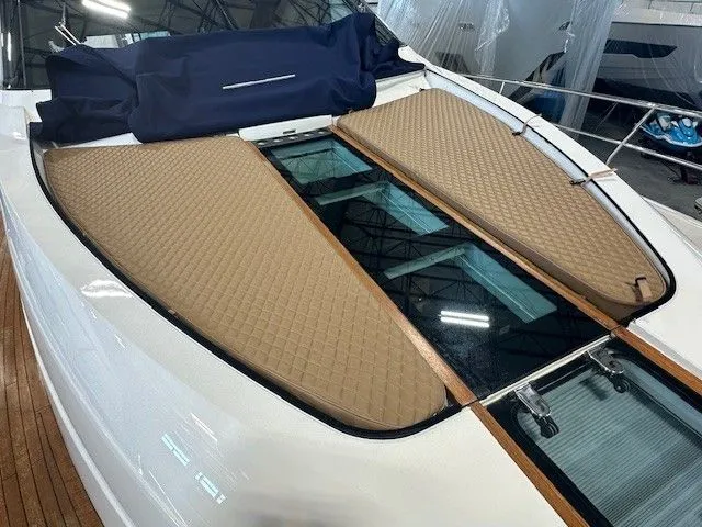 Slide: The Image of Fairline Squadron 65 2011 - 3