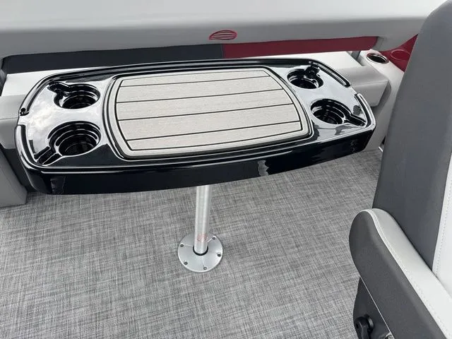 Slide: The Image of Sun Tracker Party Barge 22 RF DLX 2026 - 12