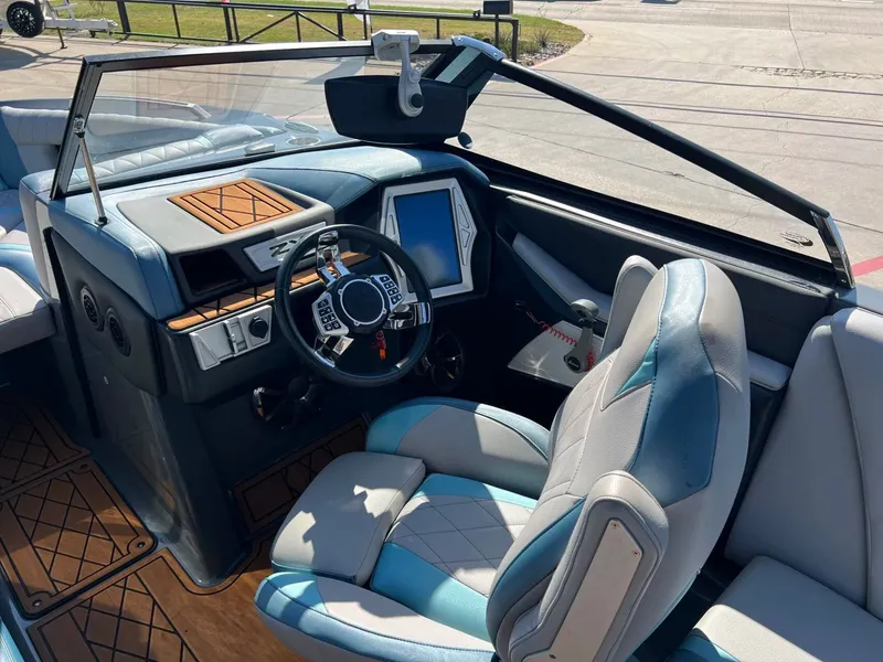 Slide: The Image of Tigé ZX1 2019 - 13