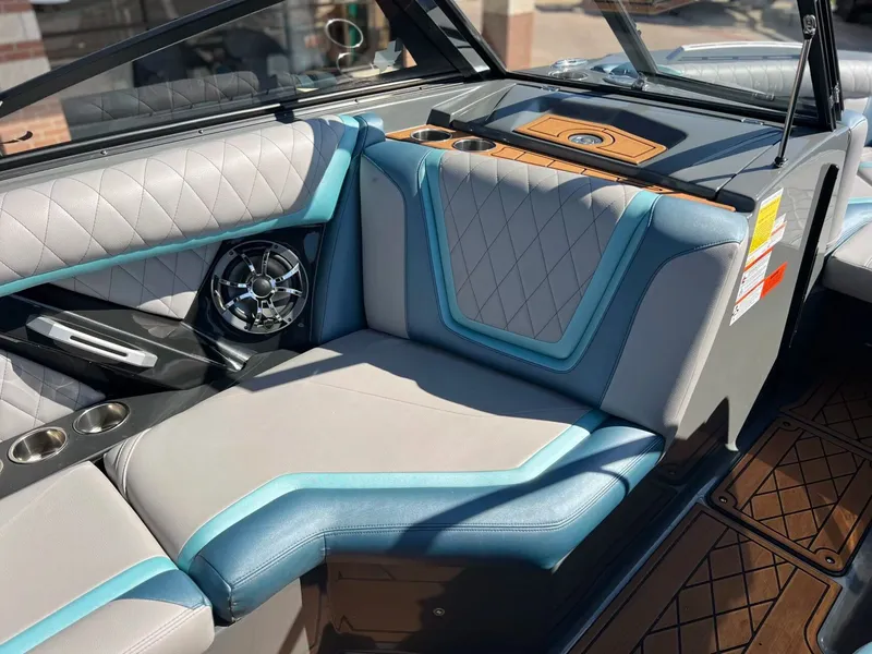 Slide: The Image of Tigé ZX1 2019 - 15