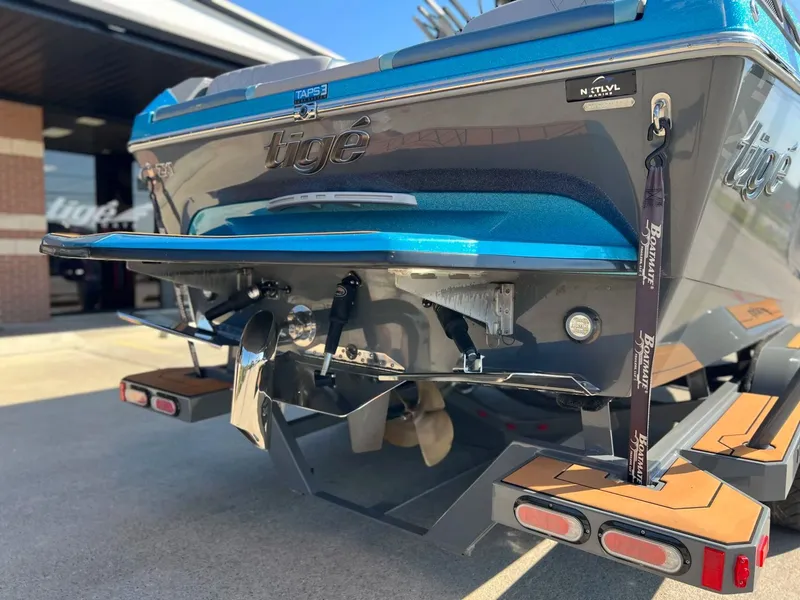 Slide: The Image of Tigé ZX1 2019 - 9