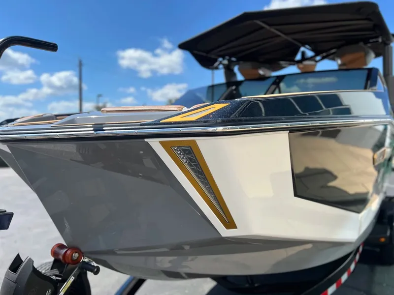 Slide: The Image of Nautique Super Air Nautique G25 Paragon 2025 - 14