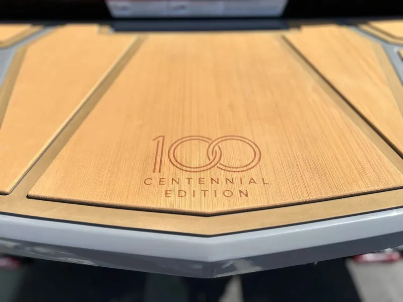 Slide: The Image of Nautique Super Air Nautique G25 Paragon 2025 - 19