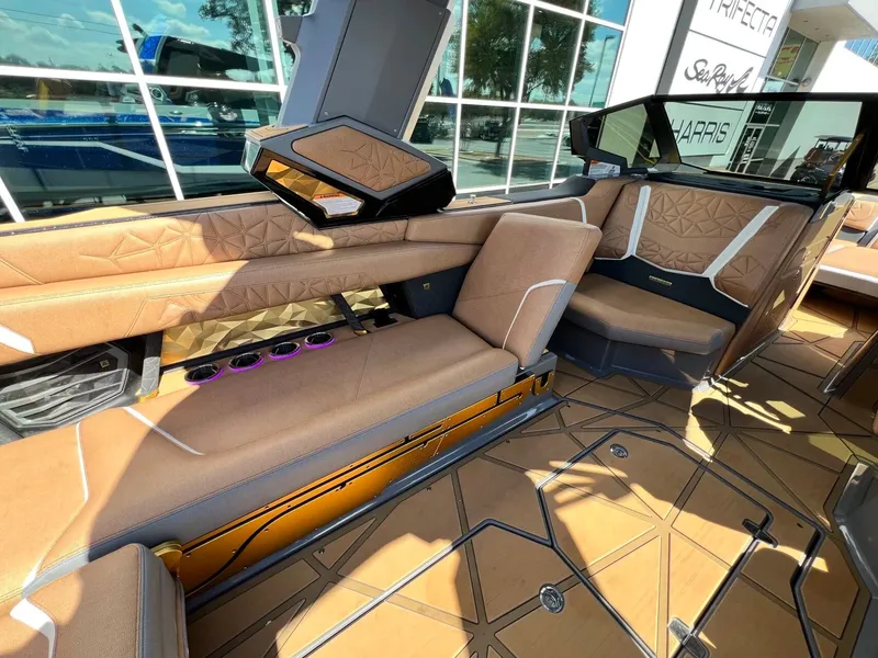 Slide: The Image of Nautique Super Air Nautique G25 Paragon 2025 - 29