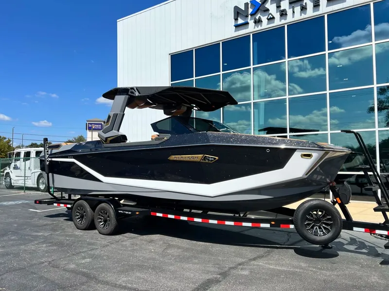 Slide: The Image of Nautique Super Air Nautique G25 Paragon 2025 - 3