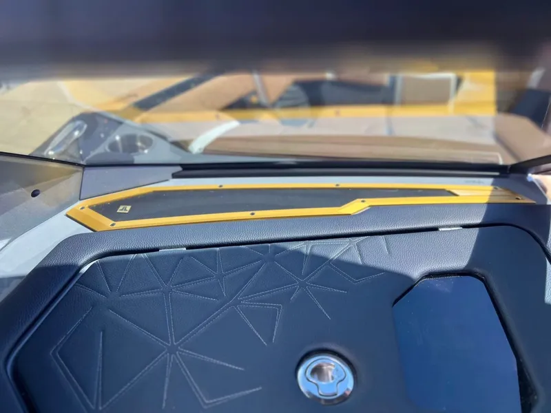 Slide: The Image of Nautique Super Air Nautique G25 Paragon 2025 - 43