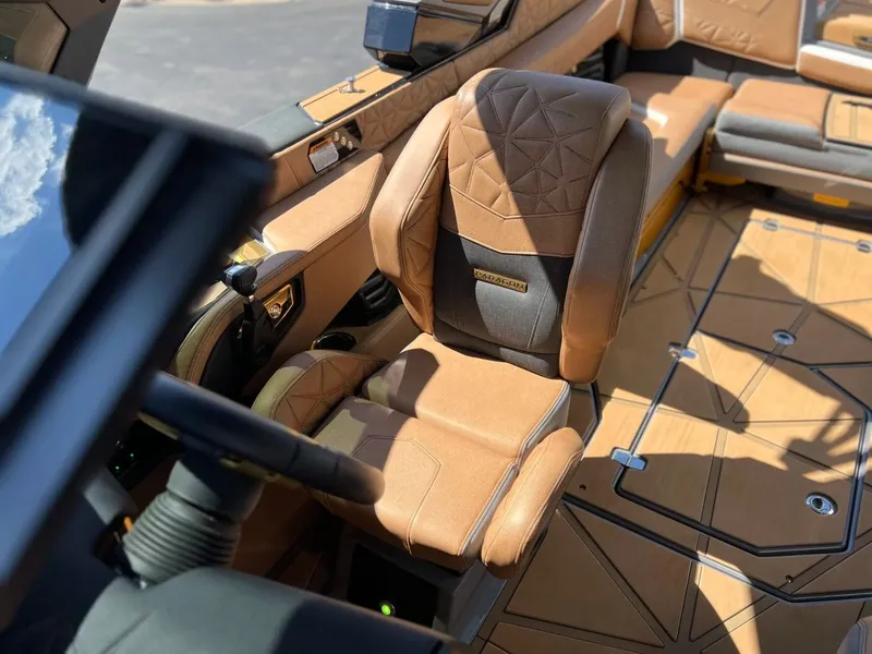 Slide: The Image of Nautique Super Air Nautique G25 Paragon 2025 - 49