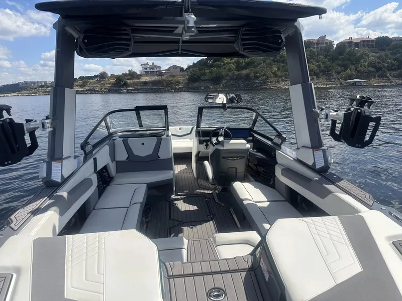 Slide: The Image of Nautique G23 2023 - 10