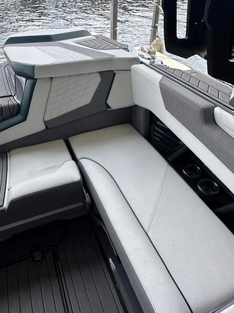 Slide: The Image of Nautique G23 2023 - 14