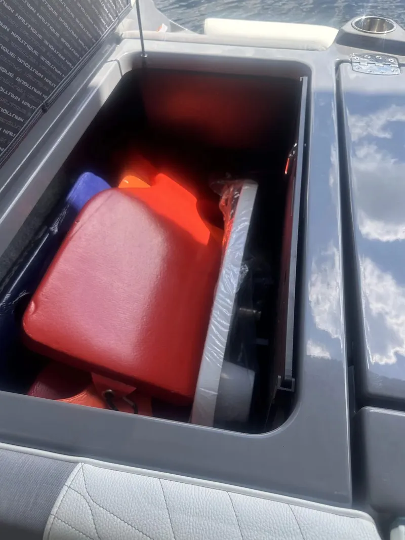 Slide: The Image of Nautique G23 2023 - 19