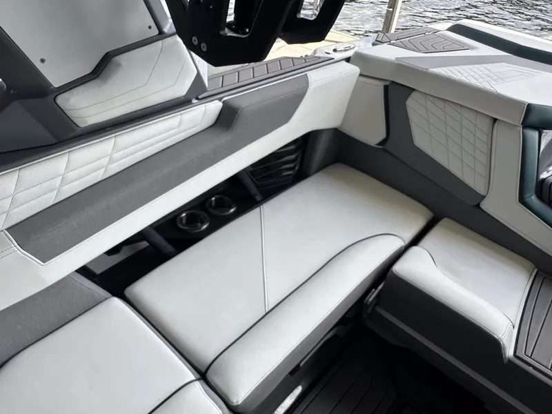 Slide: The Image of Nautique G23 2023 - 22