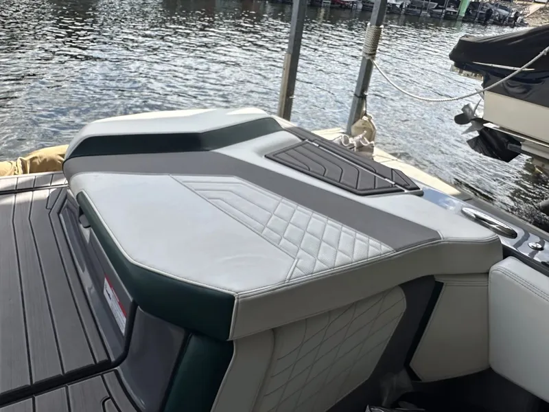 Slide: The Image of Nautique G23 2023 - 23