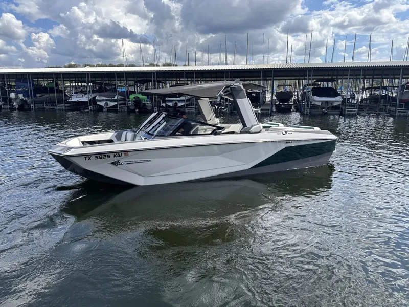 Slide: The Image of Nautique G23 2023 - 3