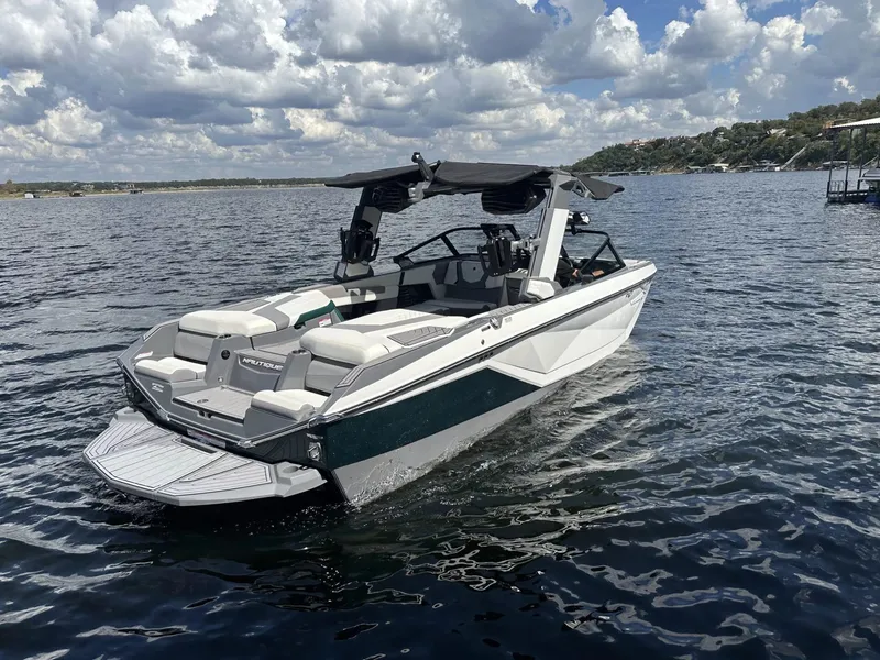 Slide: The Image of Nautique G23 2023 - 4