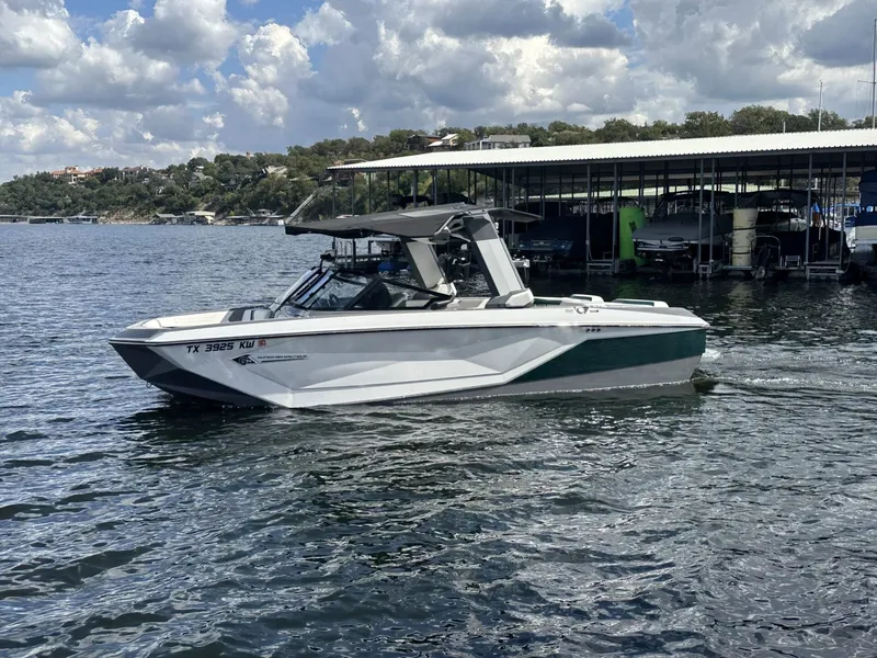 Slide: The Image of Nautique G23 2023 - 9