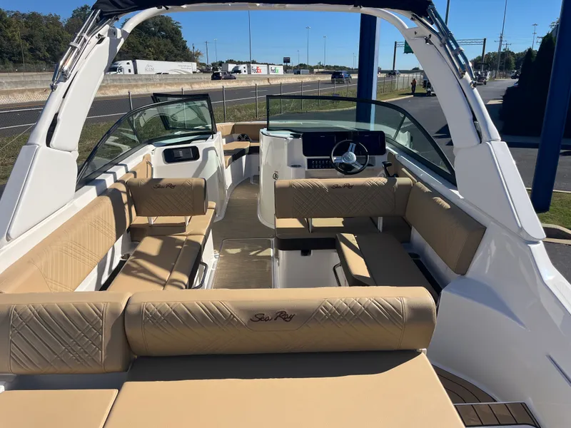 Slide: The Image of Sea Ray SDX 250 Outboard 2026 - 19