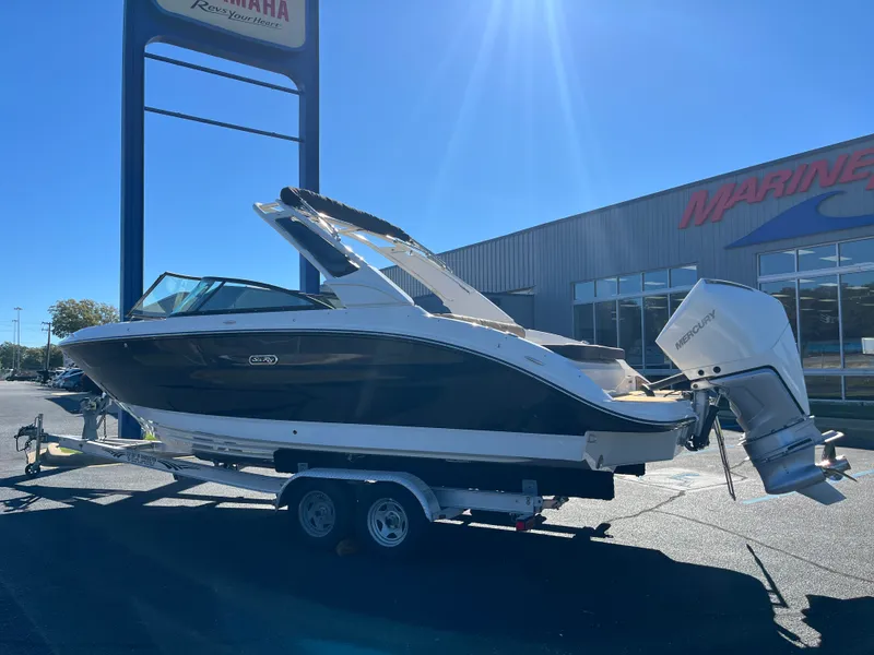 Slide: The Image of Sea Ray SDX 250 Outboard 2026 - 2