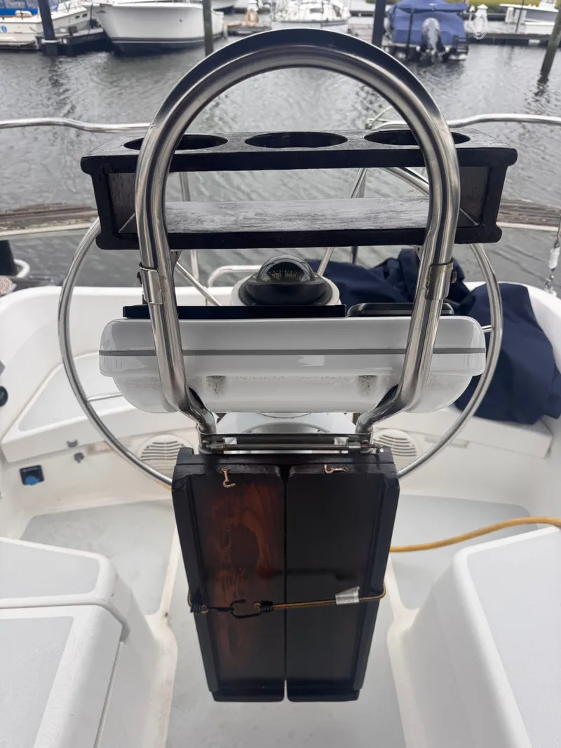 Slide: The Image of Hunter Legend 35.5 1994 - 11