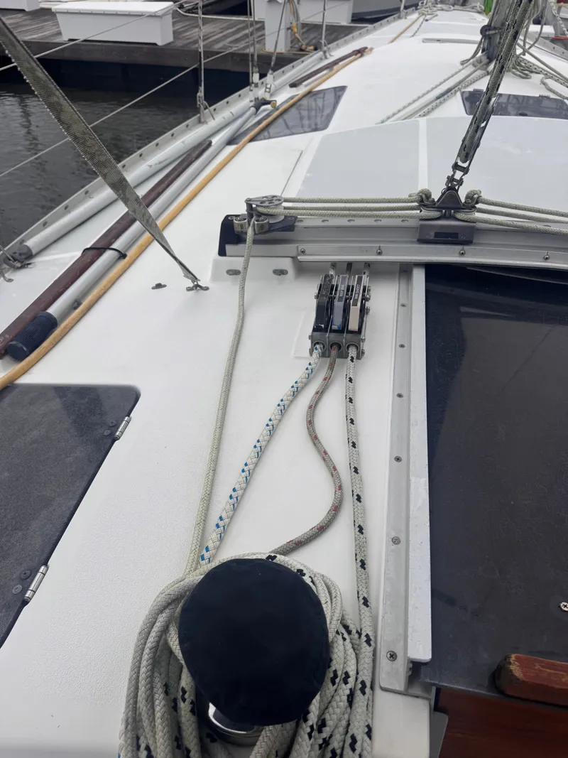 Slide: The Image of Hunter Legend 35.5 1994 - 13