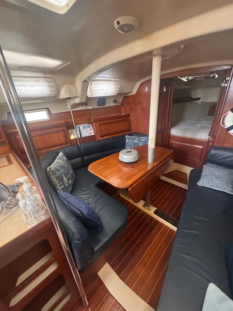 Slide: The Image of Hunter Legend 35.5 1994 - 19