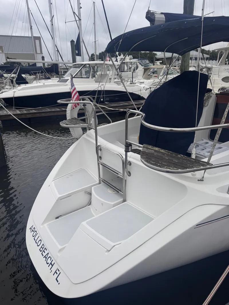 Slide: The Image of Hunter Legend 35.5 1994 - 6