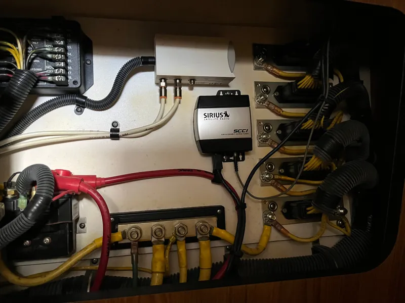 Slide: The Image of Electrical wiring and Sirius satellite radio system in 2010 Pursuit OS 345 Offshore boat. - 42