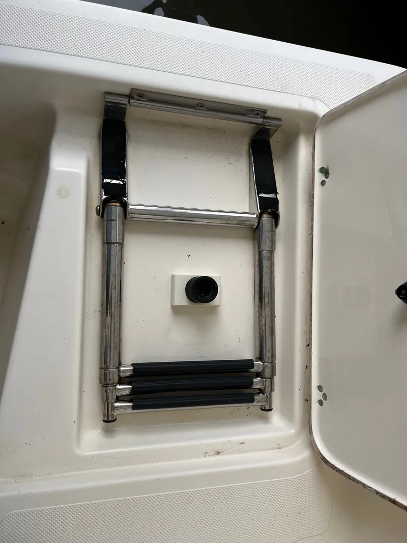 Slide: The Image of Pursuit OS 345 Offshore 2010 - 60