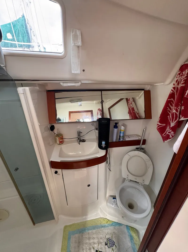 Slide: The Image of Beneteau Oceanis 43 2008 - 29