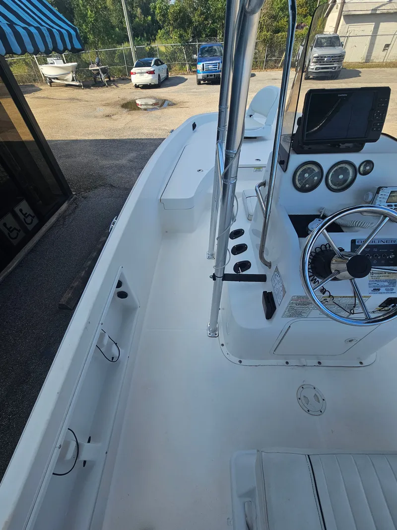 Slide: The Image of Bayliner Element F21 2018 - 12