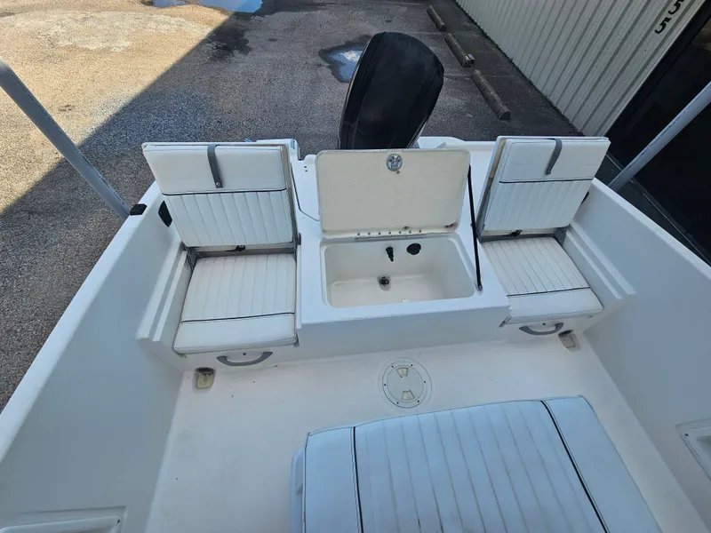 Slide: The Image of Bayliner Element F21 2018 - 7