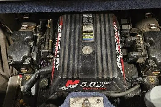 Slide: The Image of Engine of a 2000 Sea Ray SRV 197 BR with Mercury 5.0 Litre EFI. - 3