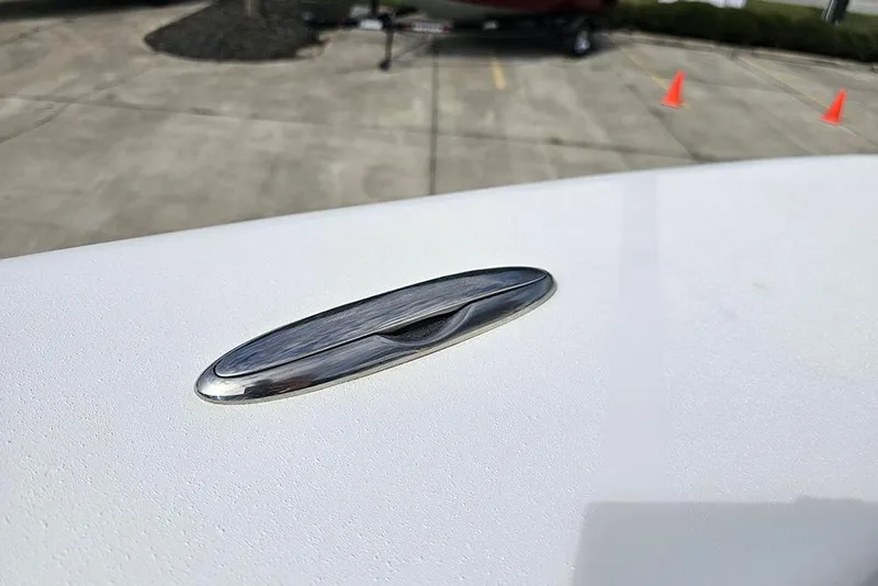 Slide: The Image of Close-up of a cleat on a 2026 Sea Pro 262 Offshore boat. - 41