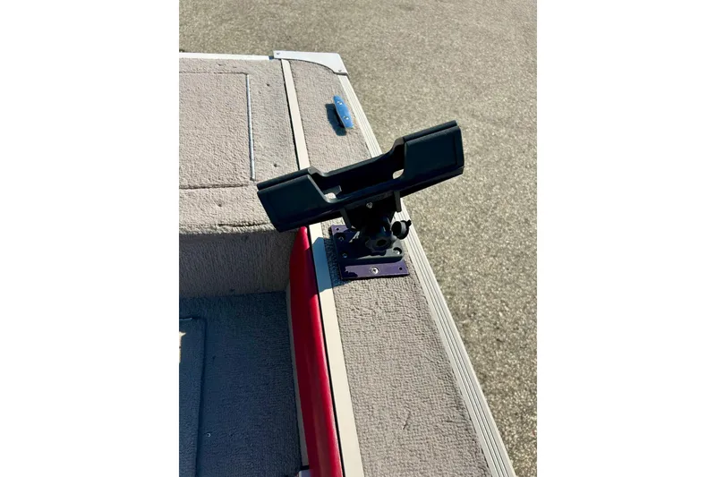 Slide: The Image of Rod holder on 2000 SMOKERCRAFT 161 Pro Mag boat deck. - 40