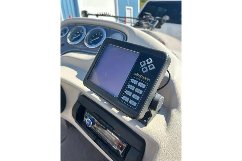 Slide: The Image of Dashboard of 2000 SMOKERCRAFT 161 Pro Mag with Optima display and gauges. - 8