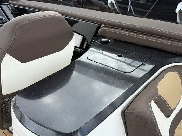 Slide: The Image of Yamaha 275SD 2022 - 18