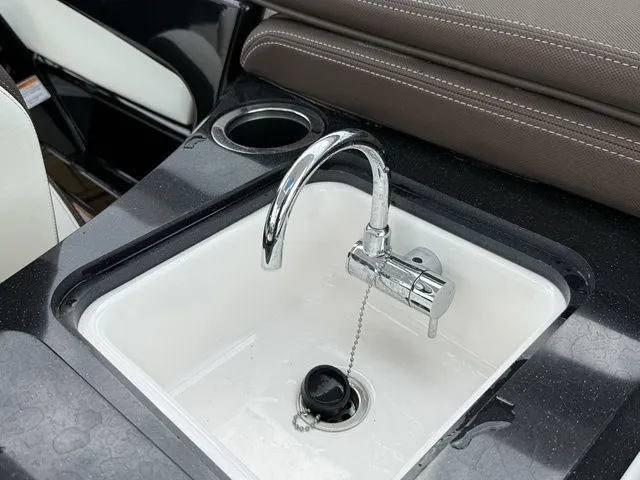 Slide: The Image of Yamaha 275SD 2022 - 19