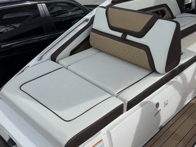 Slide: The Image of Yamaha 275SD 2022 - 24