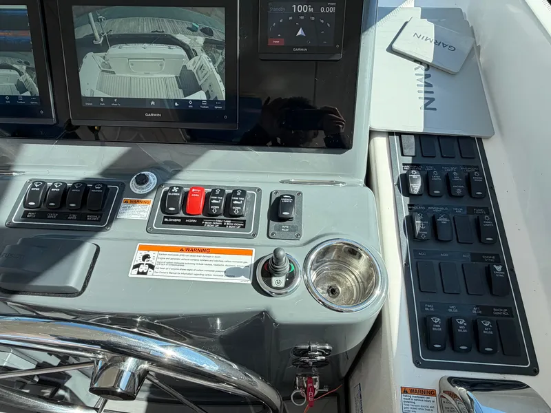 Slide: The Image of Tiara 3600 Sovran 2006 - 18