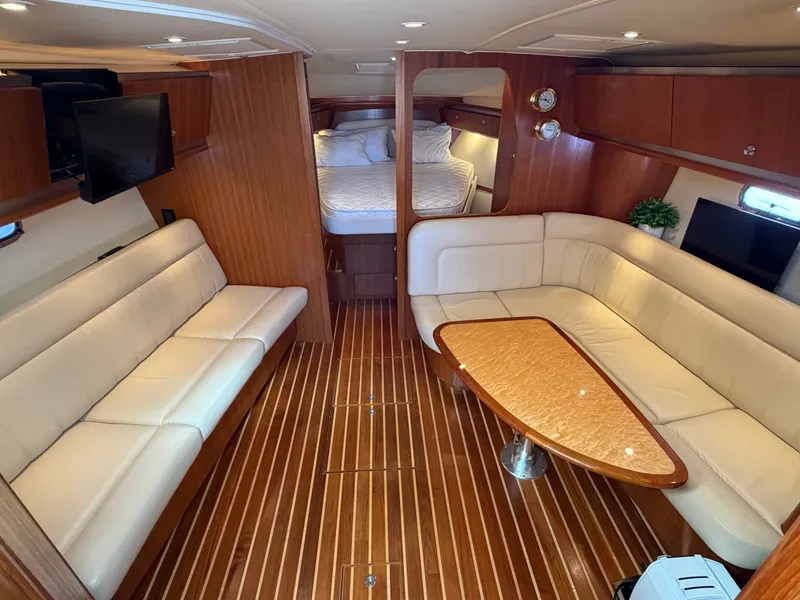 Slide: The Image of Tiara 3600 Sovran 2006 - 20