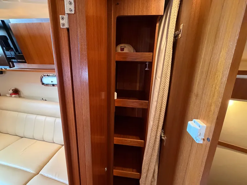 Slide: The Image of Tiara 3600 Sovran 2006 - 28