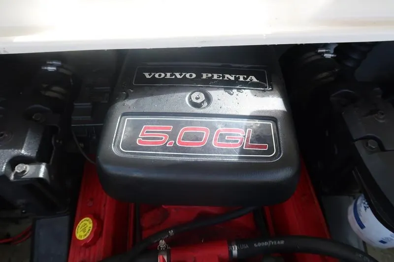 Slide: The Image of Volvo Penta 5.0GL engine in 2007 Glastron GLX 205 boat. - 10
