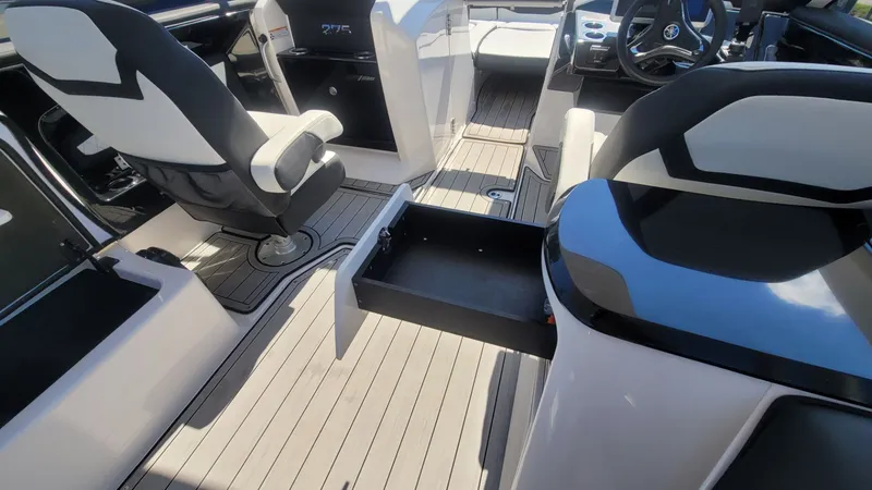 Slide: The Image of Yamaha 275SD 2024 - 19