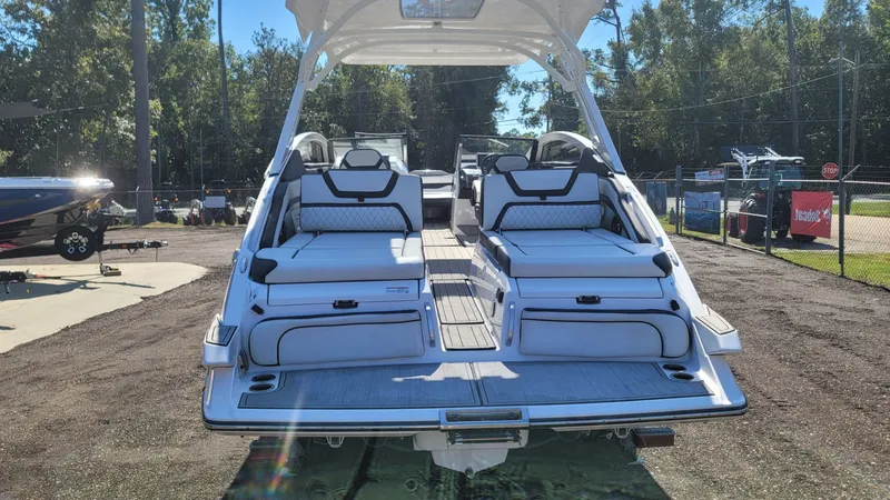 Slide: The Image of Yamaha 275SD 2024 - 6