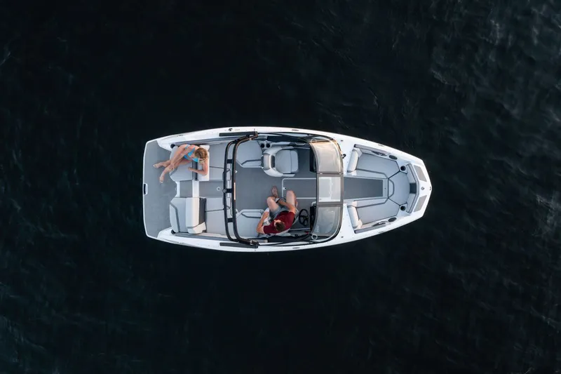 Slide: The Image of Scarab 195 SE 2026 - 40