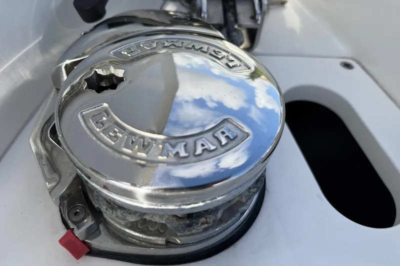 Slide: The Image of Chrome Lewmar winch on 2021 Formula 330 Crossover Bowrider OB boat. - 46