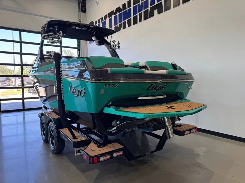 Slide: The Image of Tigé 23ZX 2022 - 5